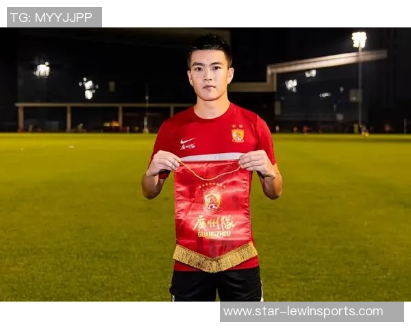 独家解析广州羽毛球队近期状态与欧冠足球表现的深度对比